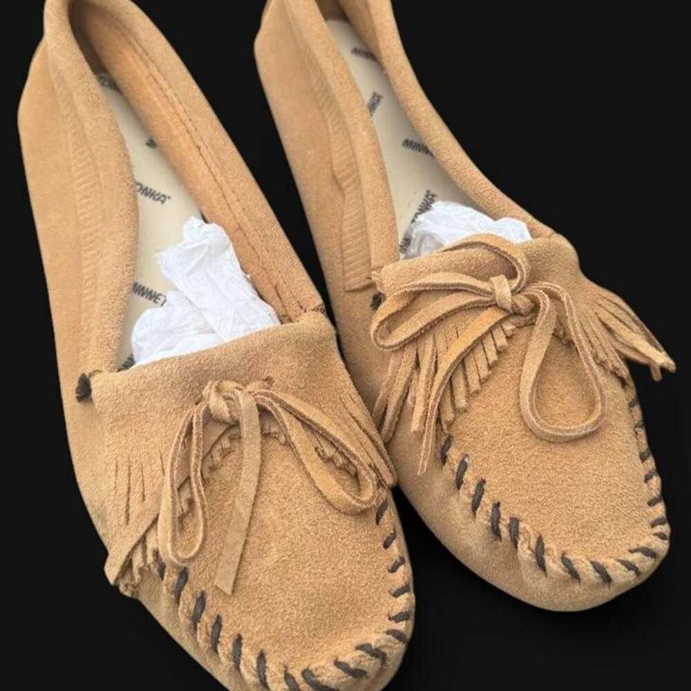 Minnetonka Kilty Suede Fringe Moccasin Slippers